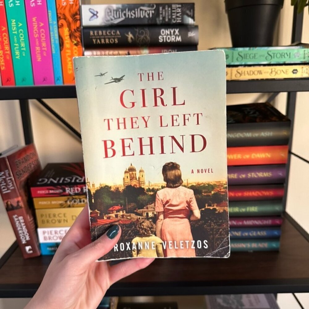 The girl they left behind - Roxanne Veletos